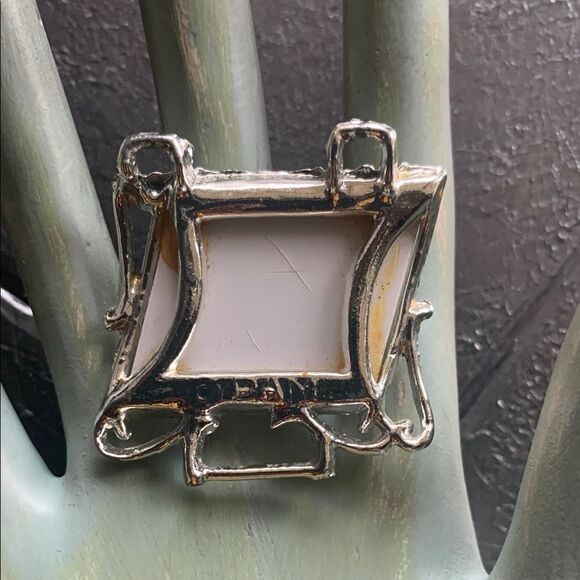 Lovely Vintage PAM Clear Lucite Gold N Pastel Confetti Silver piece, Stamped - Picture 2 of 4